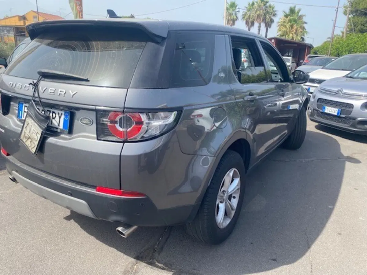Land Rover Discovery Sport usata a Catania (6)