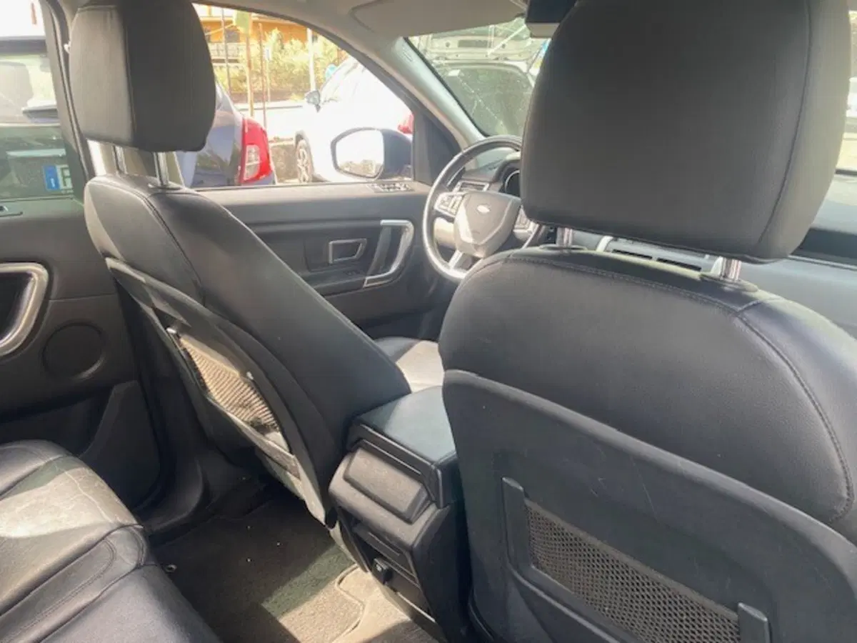 Land Rover Discovery Sport usata a Catania (9)