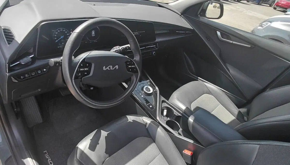 Kia Niro usata a Cosenza (11)