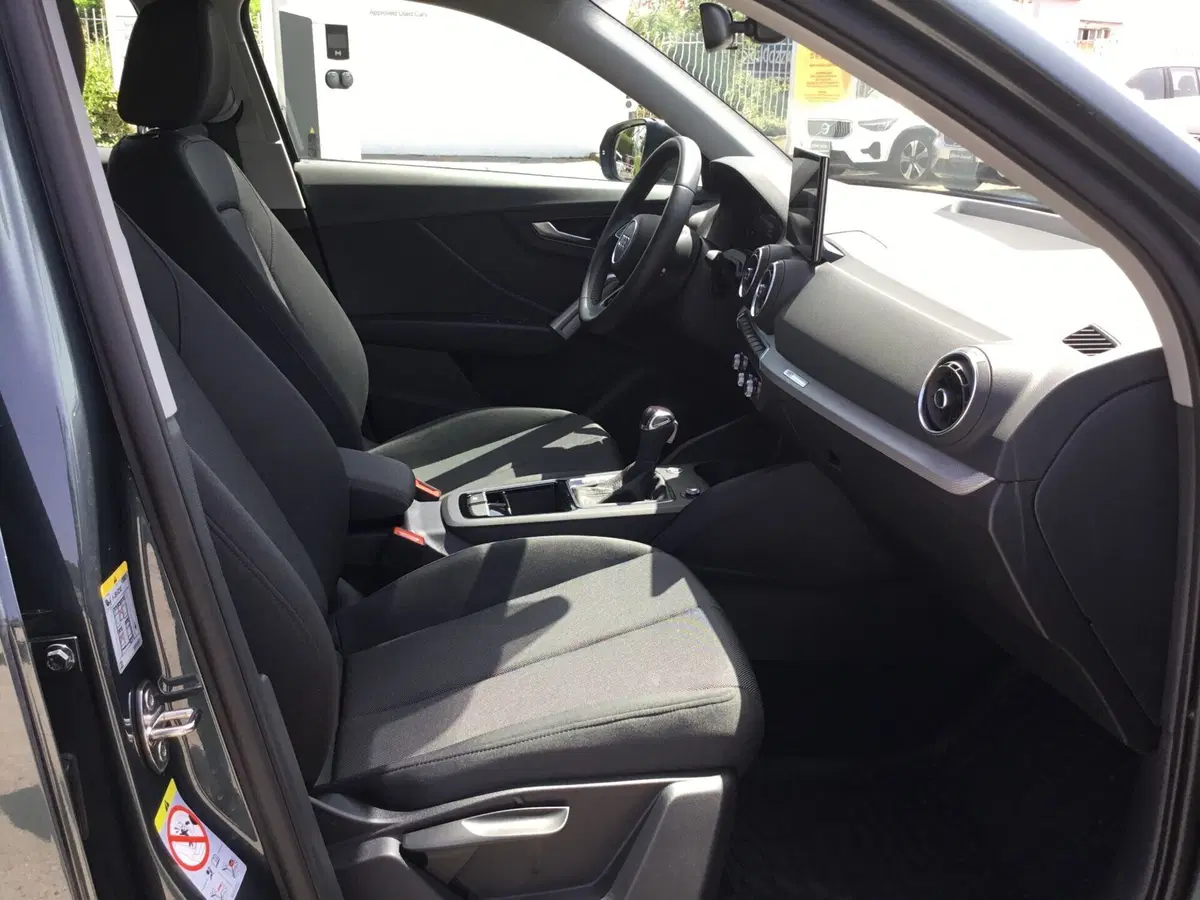 Audi Q2 usata a Napoli (8)