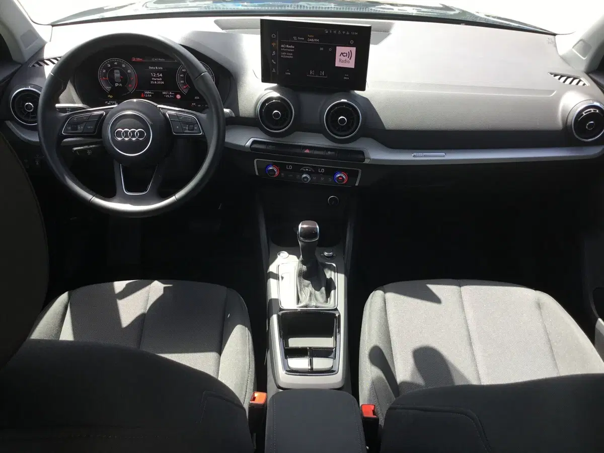 Audi Q2 usata a Napoli (9)