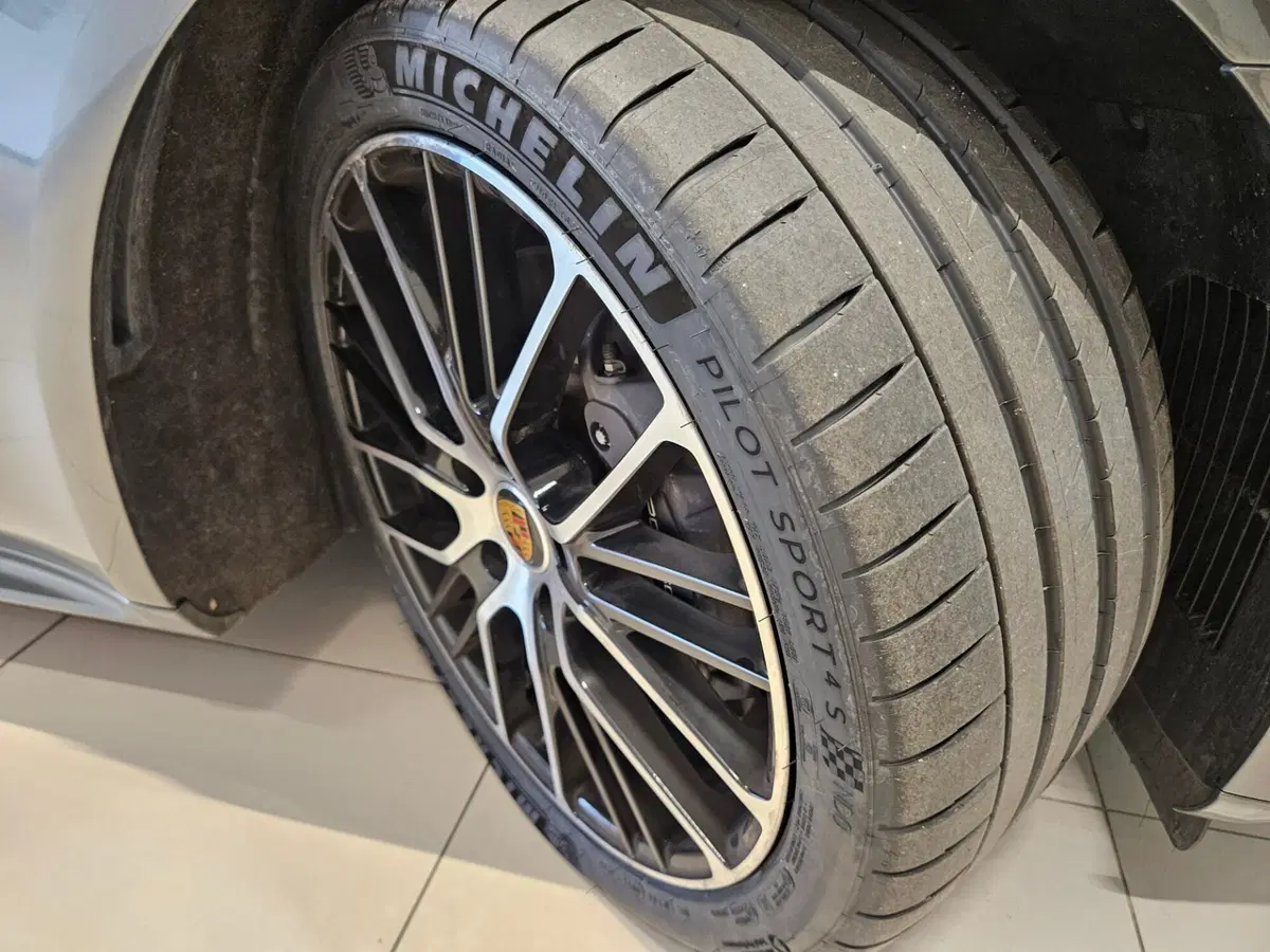 Porsche Panamera Sport Turismo usata a Napoli (11)