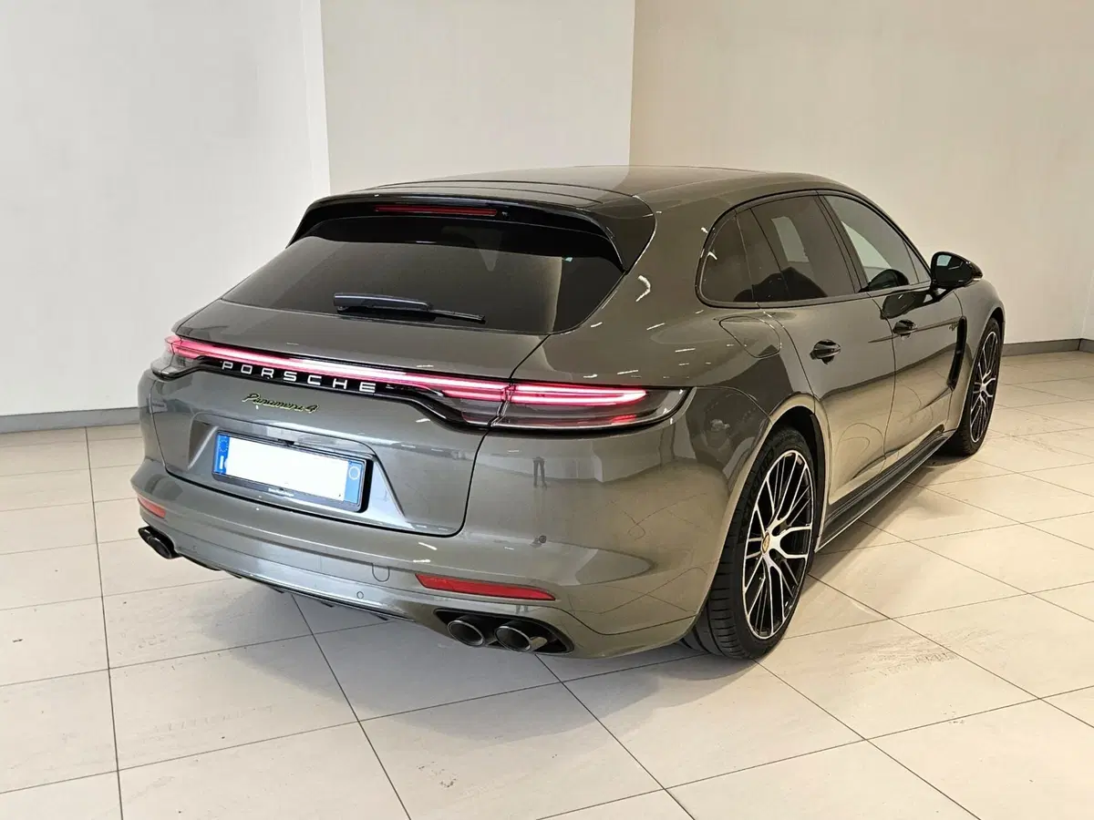 Porsche Panamera Sport Turismo usata a Napoli (2)