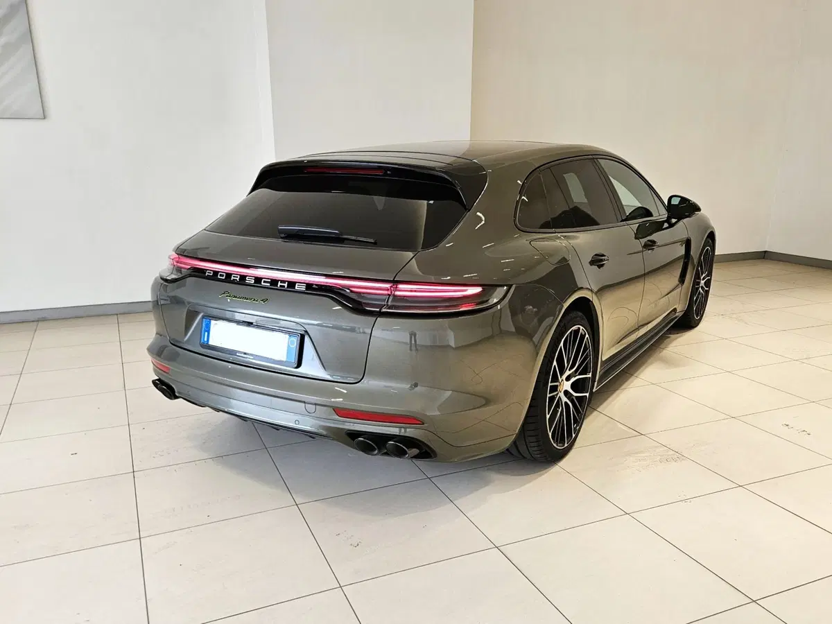 Porsche Panamera Sport Turismo usata a Napoli (8)