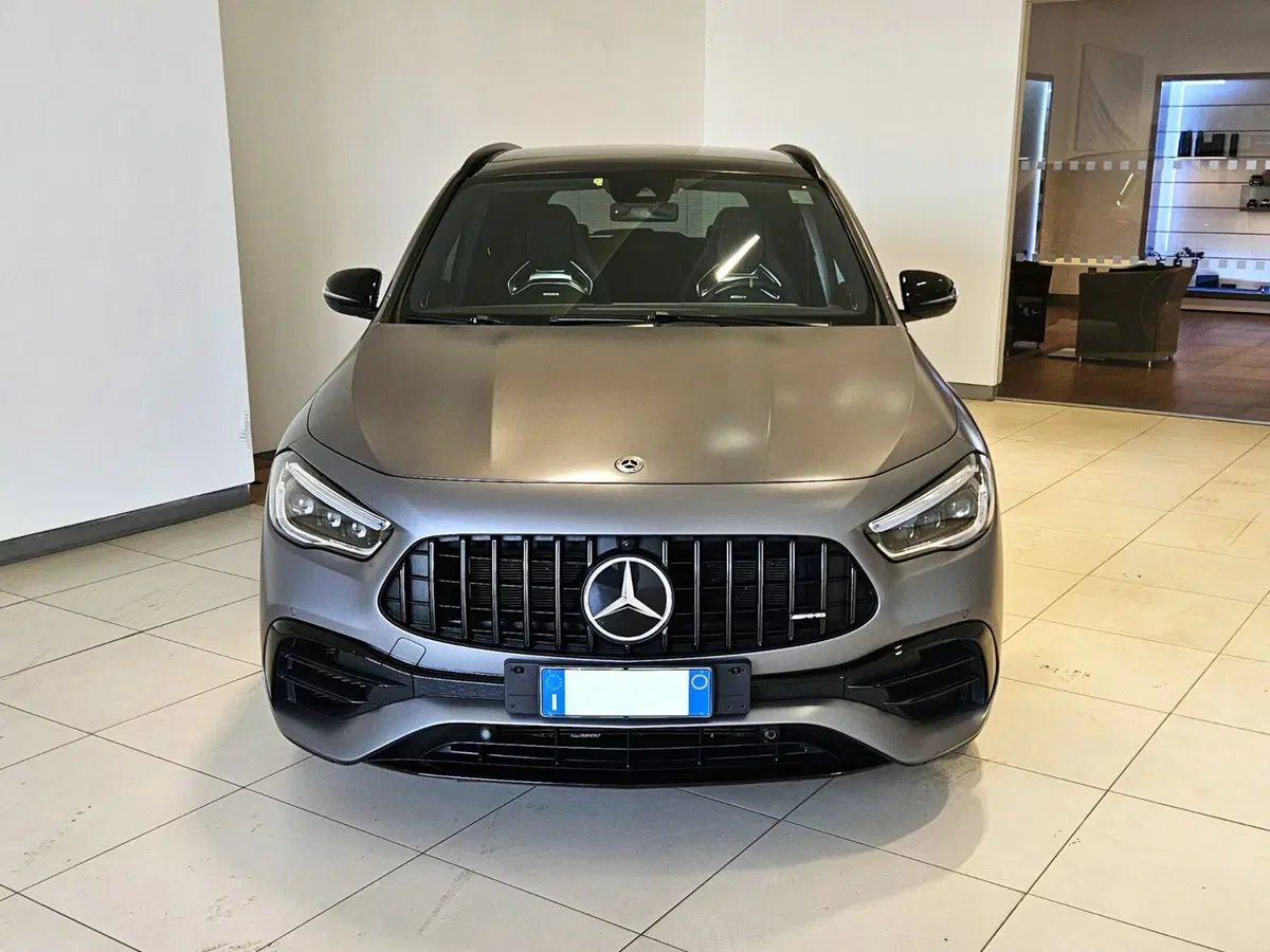 Mercedes-Benz GLA SUV usata a Napoli (9)