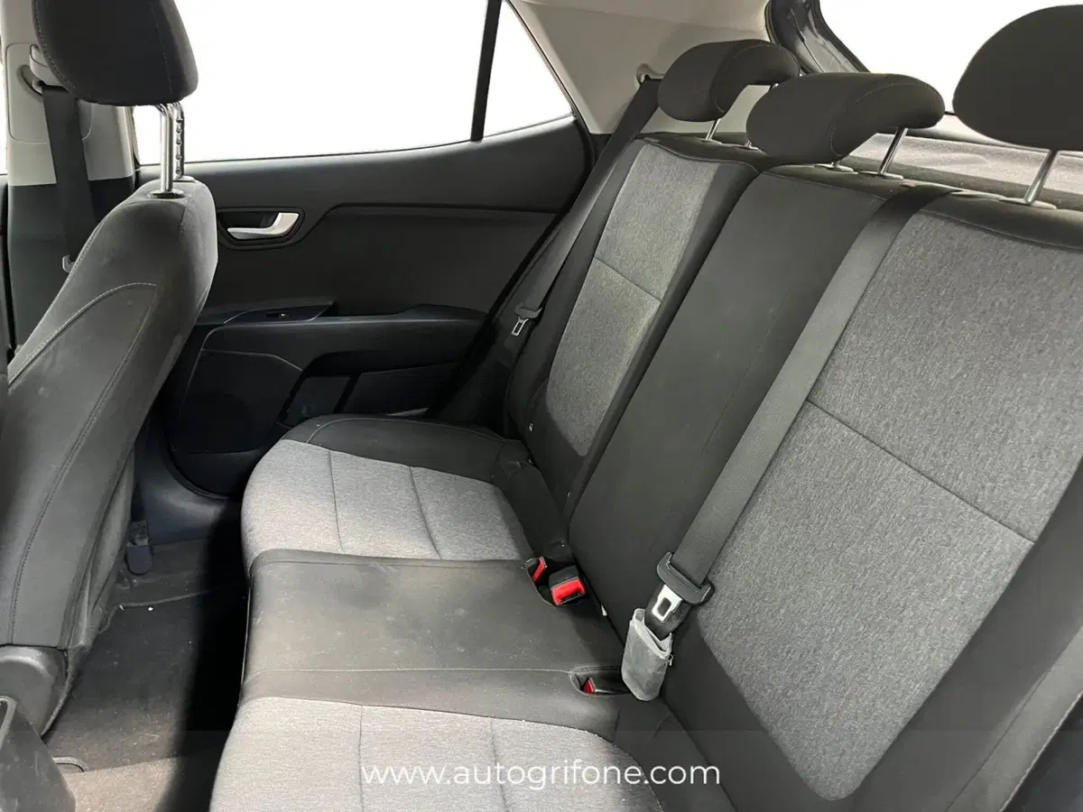 Kia Stonic usata a Modena (13)