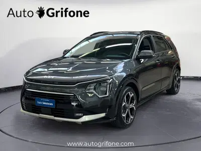 Kia Niro 1.6 gdi hev Evolution Premium Pack 129cv dct6 del 2023 usata a Modena