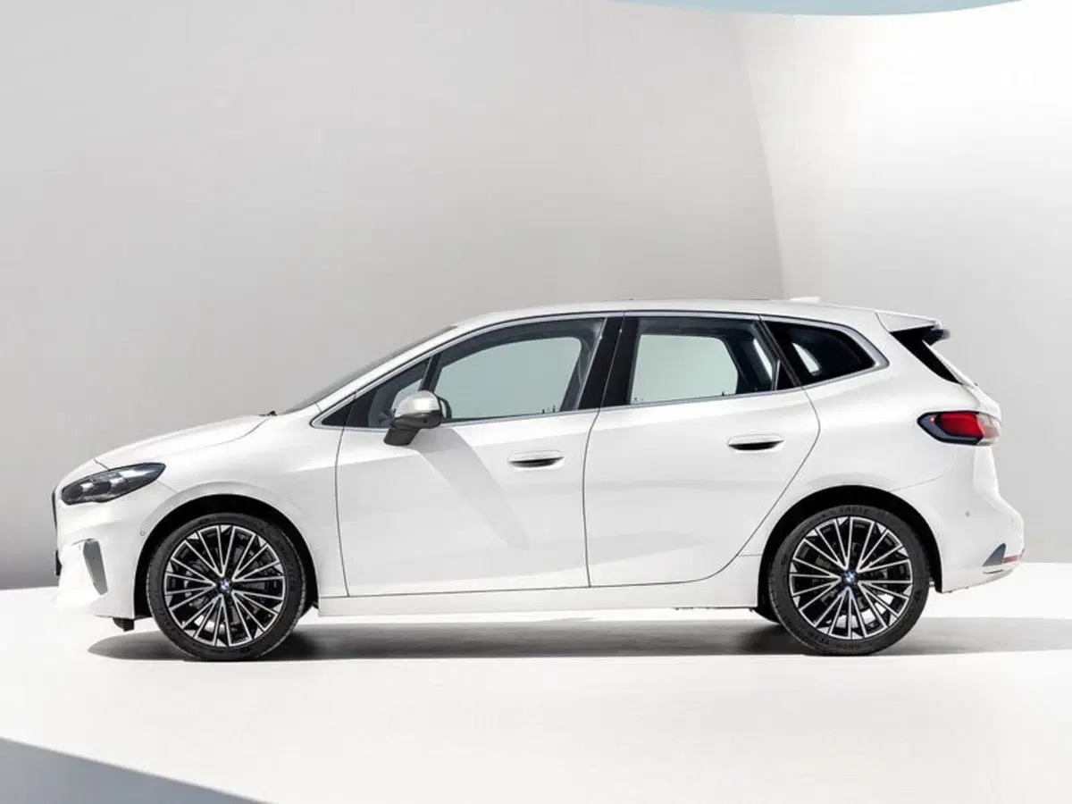 BMW Serie 2 Active Tourer nuova a Torino (3)