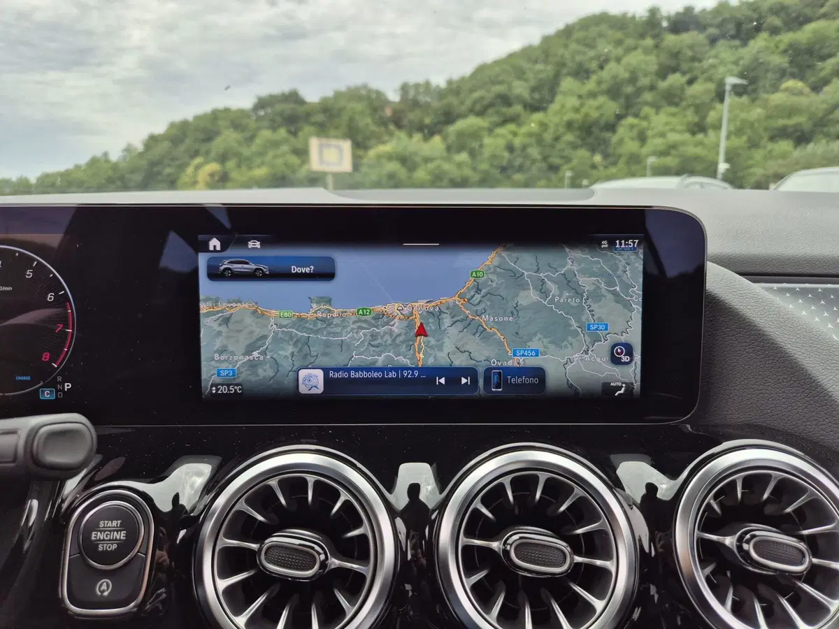 Mercedes-Benz GLA SUV usata  (11)