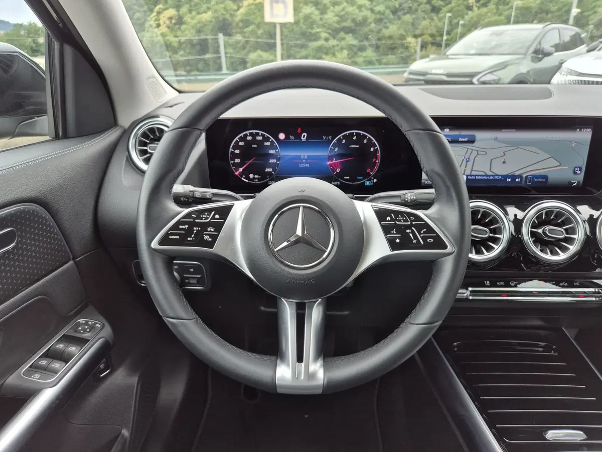 Mercedes-Benz GLA SUV usata  (18)