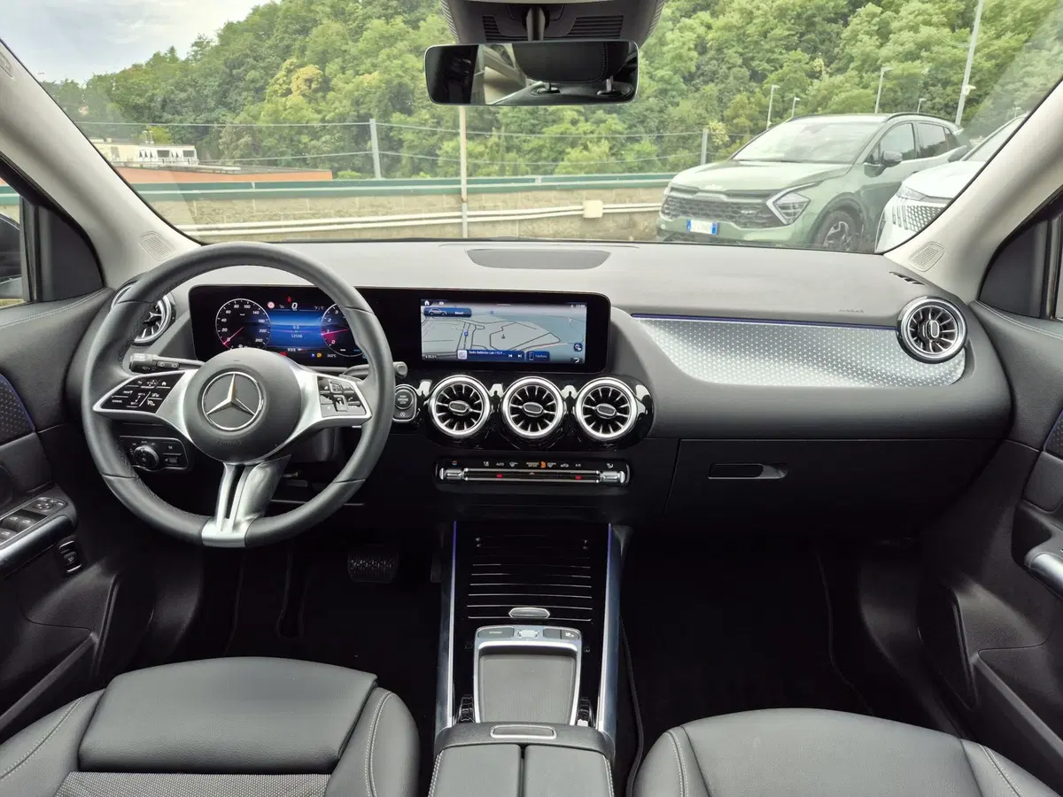Mercedes-Benz GLA SUV usata  (8)