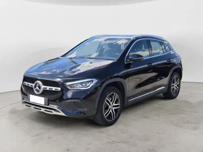 Mercedes-Benz GLA SUV 180 d Automatic Sport Plus del 2023 usata