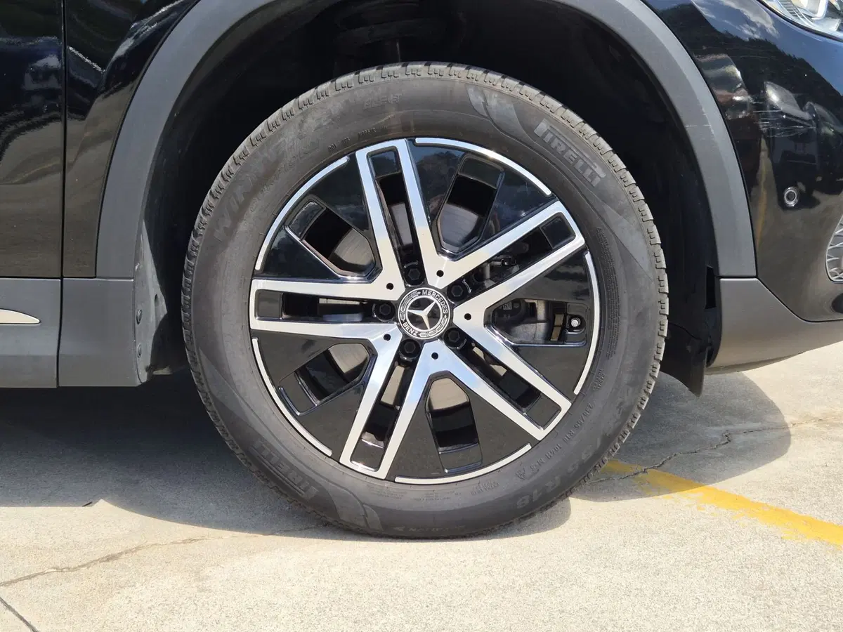 Mercedes-Benz GLA SUV usata  (13)