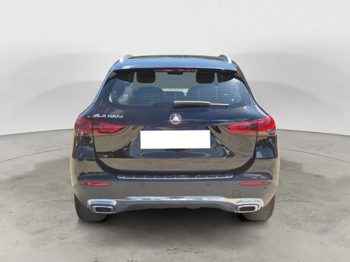 Mercedes-Benz GLA SUV usata  (3)