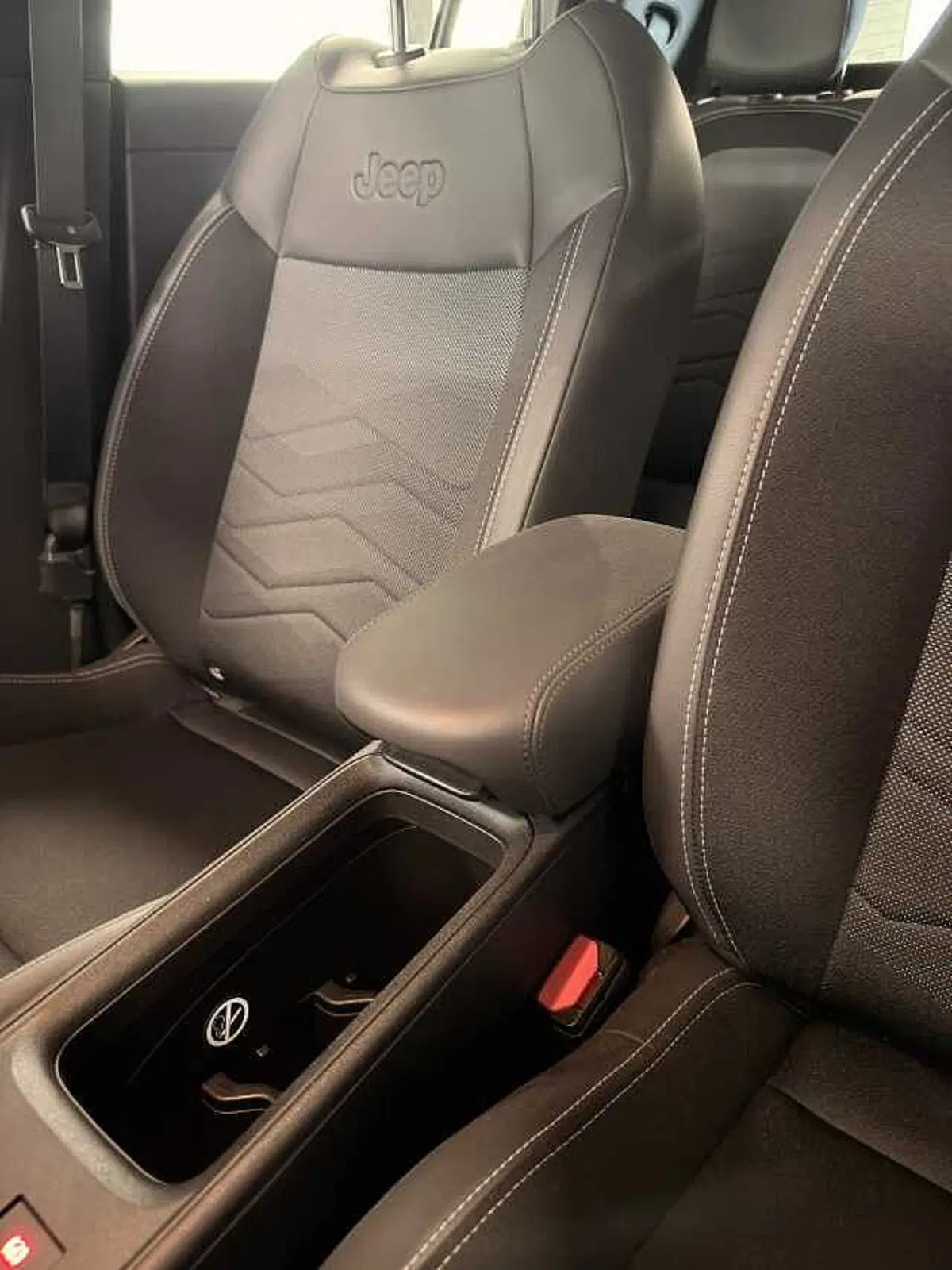 Jeep Avenger usata a Aosta (18)