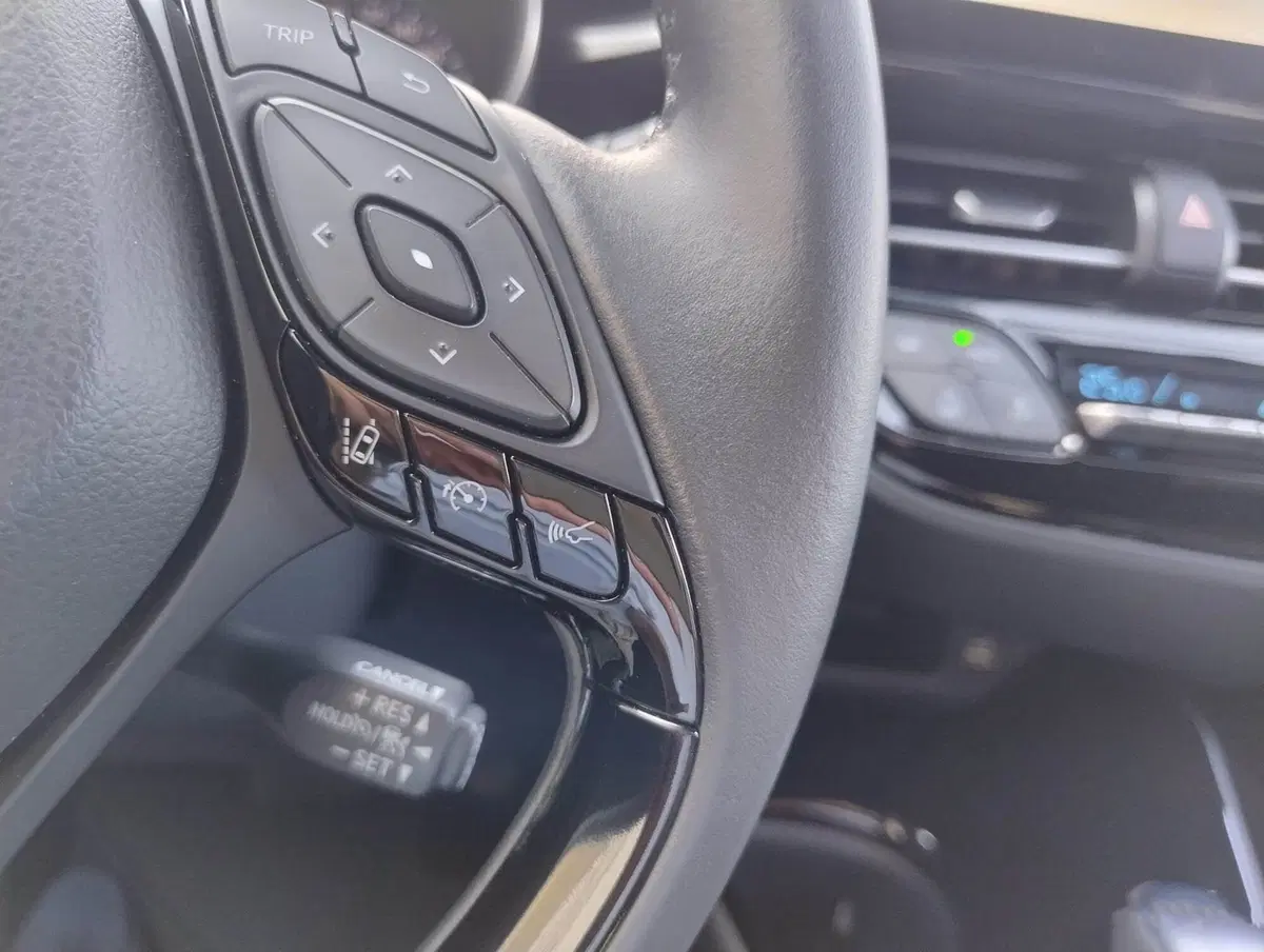 Toyota Toyota C-HR usata a Belluno (16)