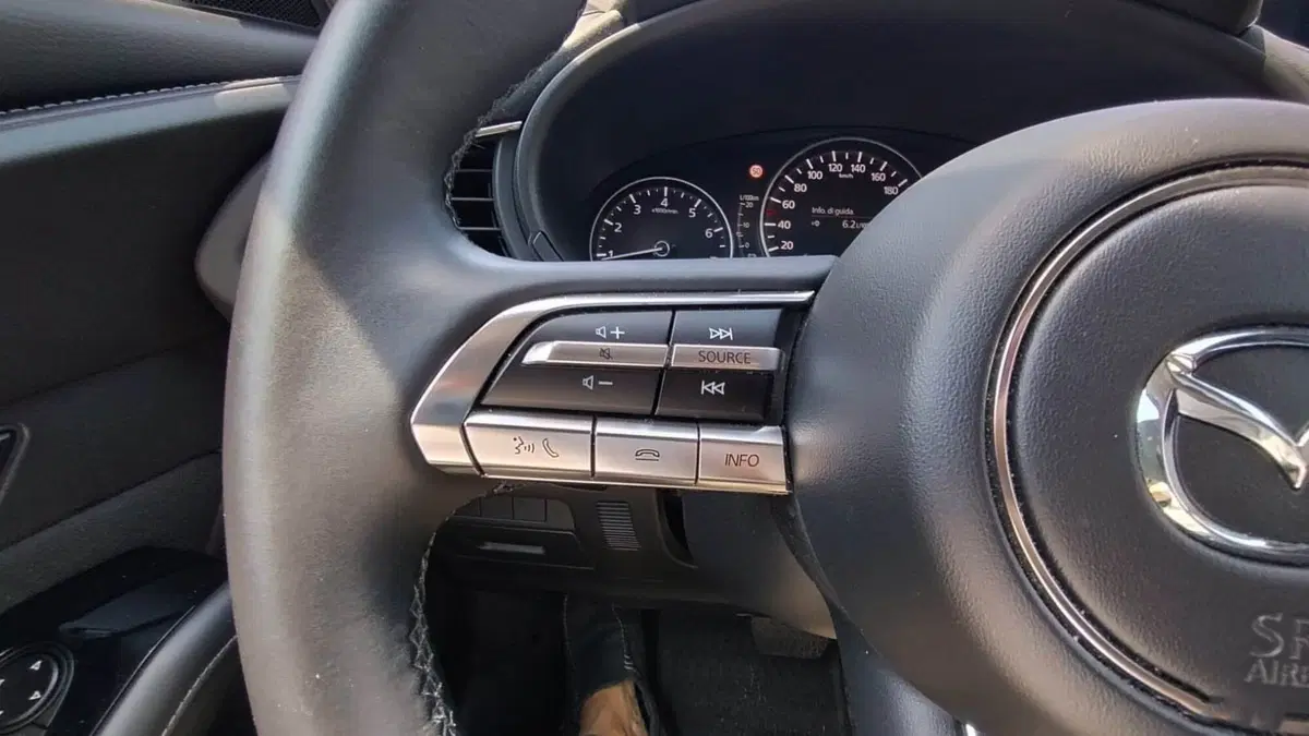 Mazda CX-30 usata a Belluno (8)