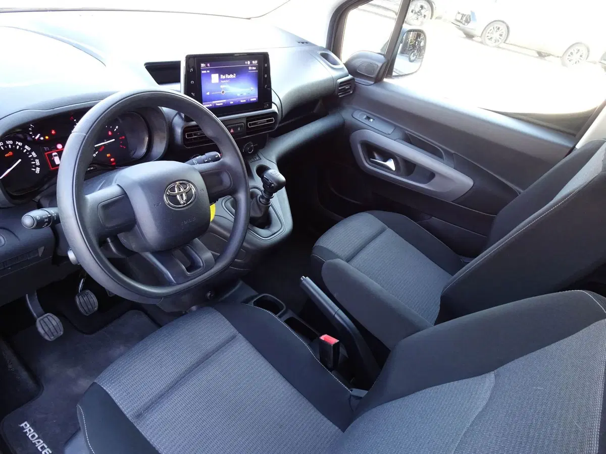 Toyota Proace City Verso usata a Treviso (7)