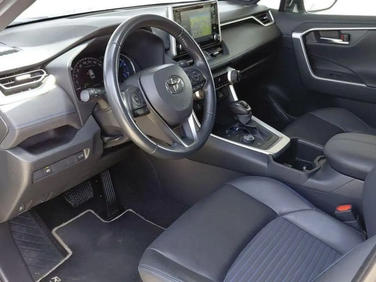 Toyota Rav4 usata a Cagliari (7)