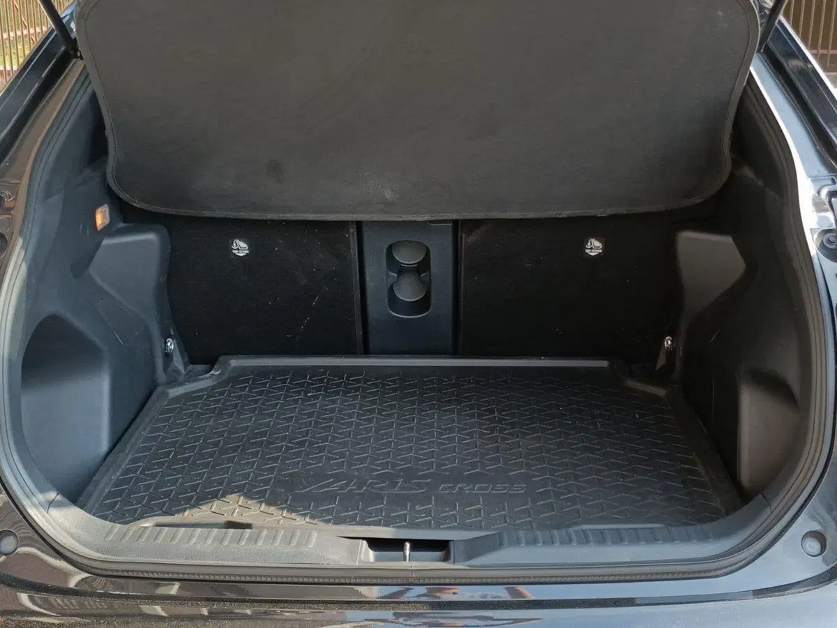 Toyota Yaris Cross usata a Milano (6)