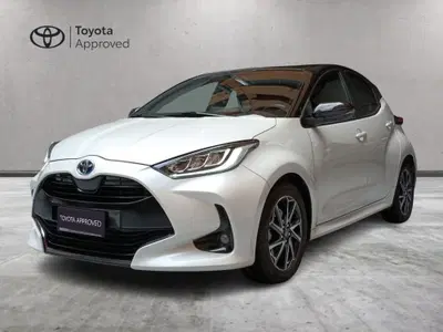 Toyota Yaris 1.5 Hybrid 5 porte Style del 2023 usata a Milano