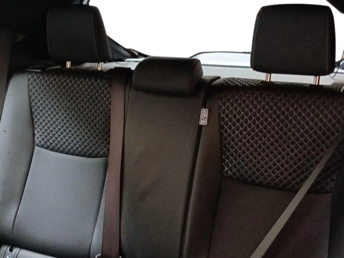 Toyota Yaris usata a Milano (11)