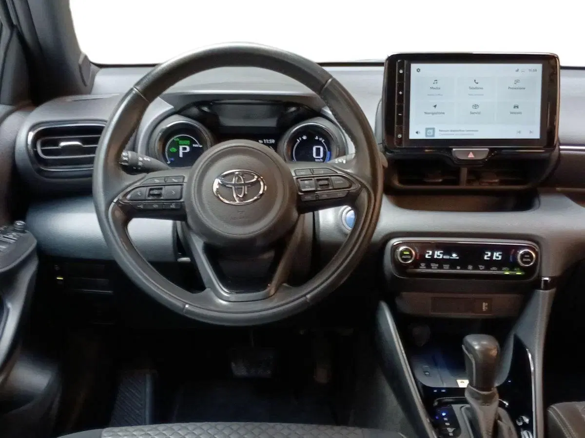 Toyota Yaris usata a Milano (8)