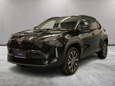 Toyota Yaris Cross Trend fwd 130cv e-cvt del 2026 usata a Milano