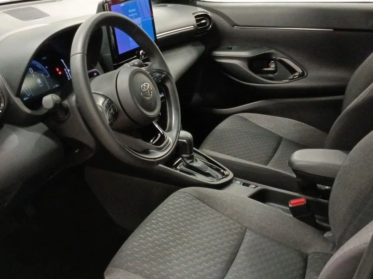 Toyota Yaris Cross usata a Milano (6)