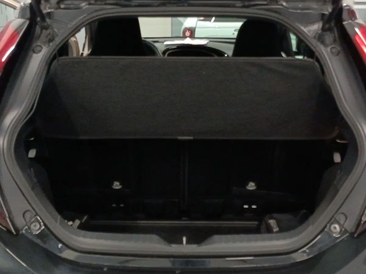 Toyota Aygo X usata a Milano (6)