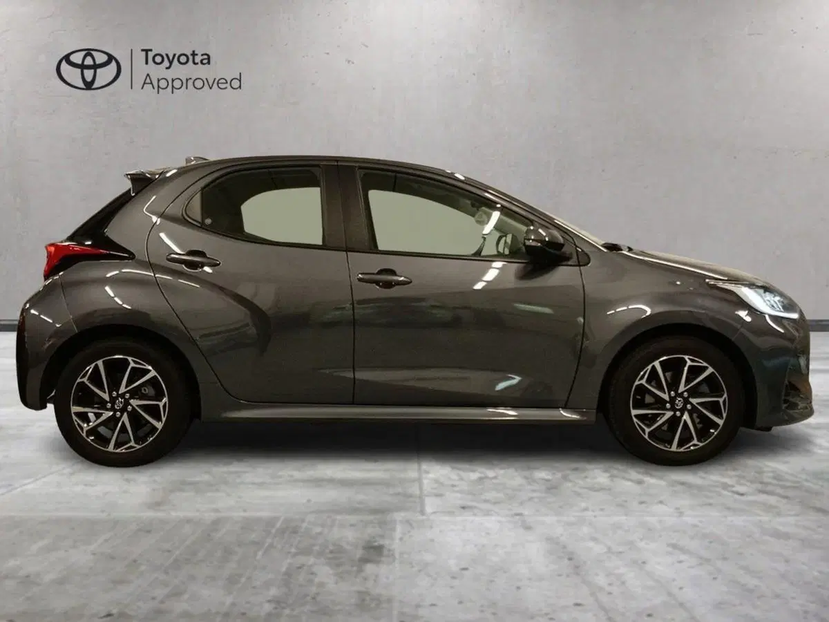 Toyota Yaris usata a Milano (4)