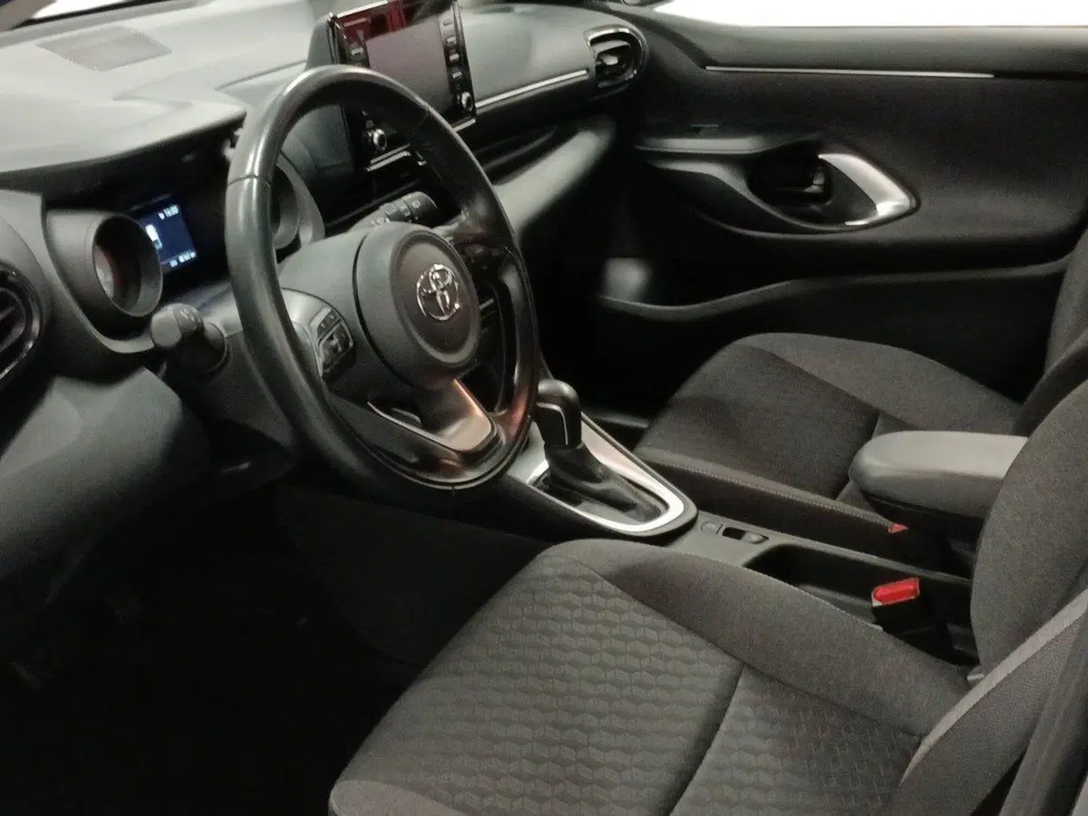 Toyota Yaris usata a Milano (7)