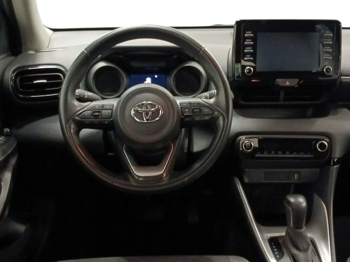 Toyota Yaris usata a Milano (8)