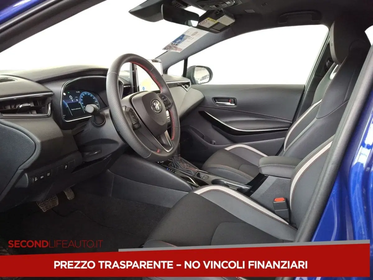 Toyota Corolla Touring Sports nuova a Chieti (13)
