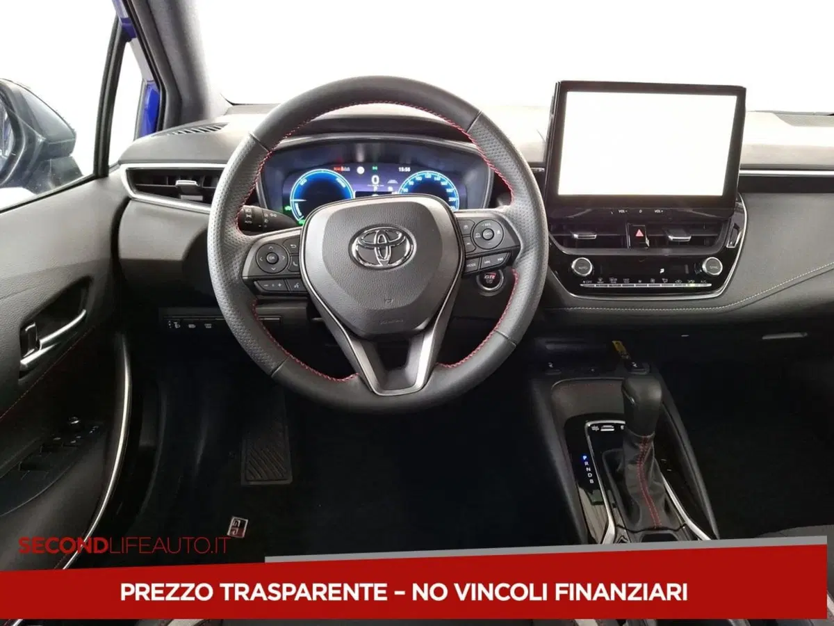 Toyota Corolla Touring Sports nuova a Chieti (14)