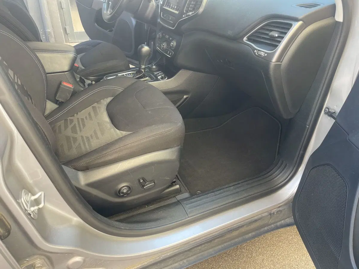 Jeep Cherokee usata a Bologna (8)