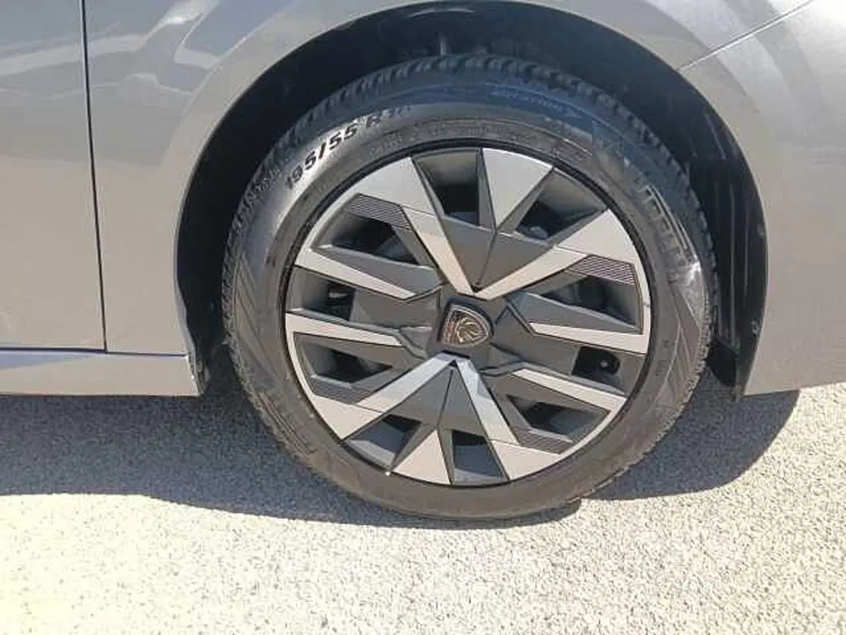 Peugeot 208 usata a Pesaro-Urbino (10)