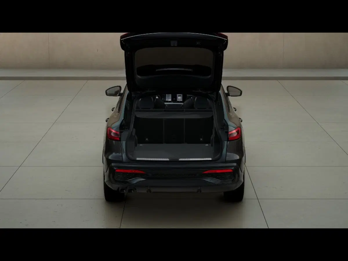 Audi Q4 Sportback nuova a Firenze (5)