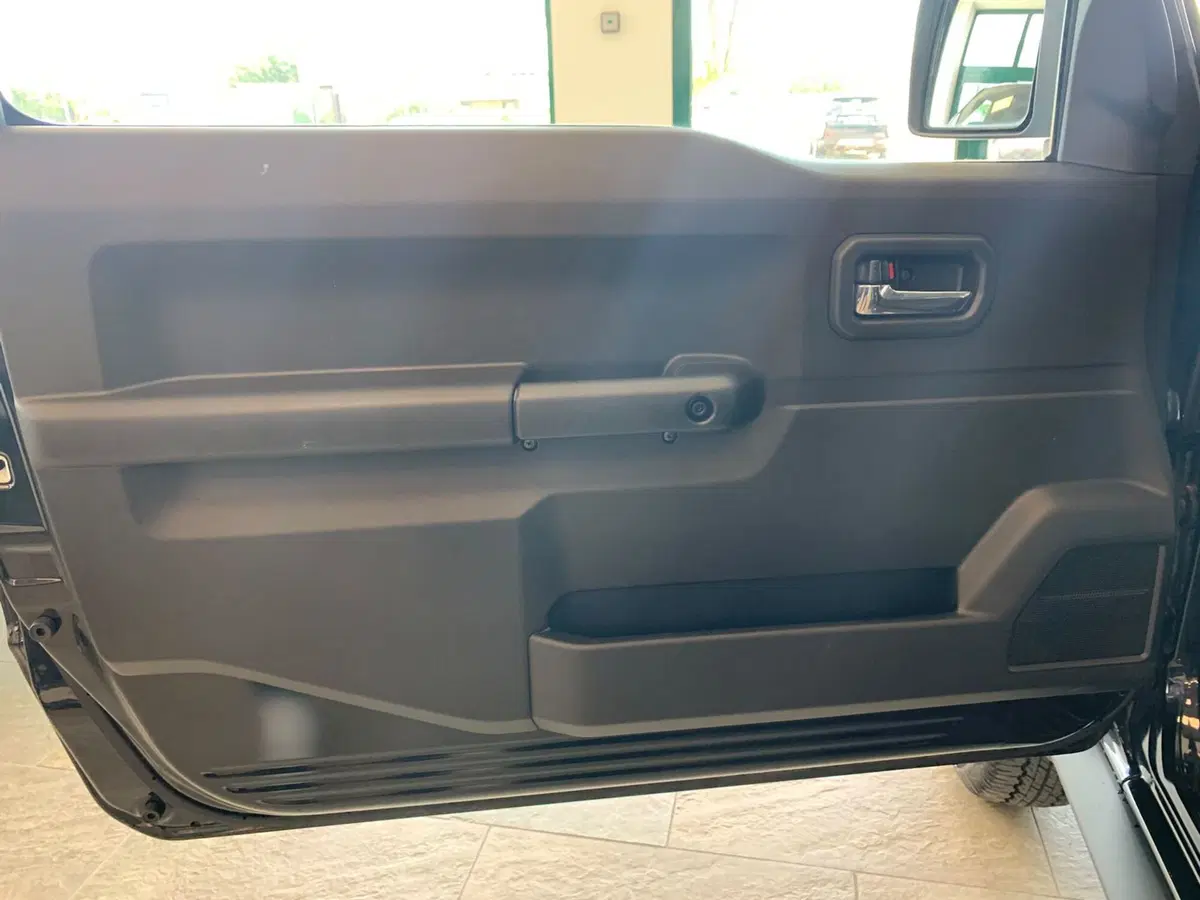 Suzuki Jimny usata a Latina (11)