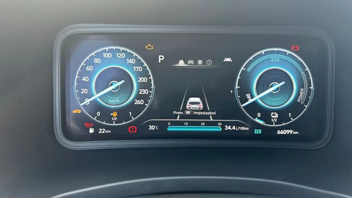 Hyundai Kona usata a Parma (12)