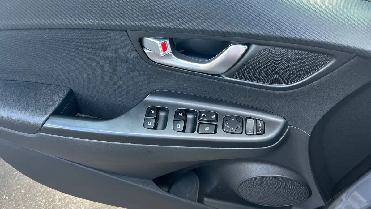 Hyundai Kona usata a Parma (17)