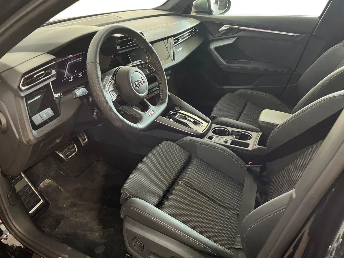 Audi A3 Sportback nuova a Lecce (10)