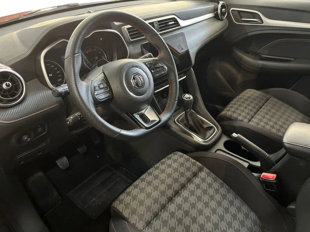 Mg ZS usata a Bari (10)