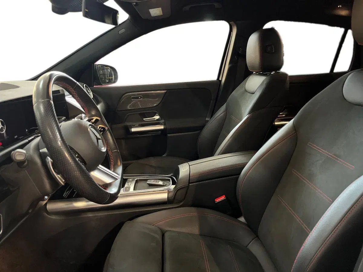 Mercedes-Benz GLA SUV usata a Bari (7)