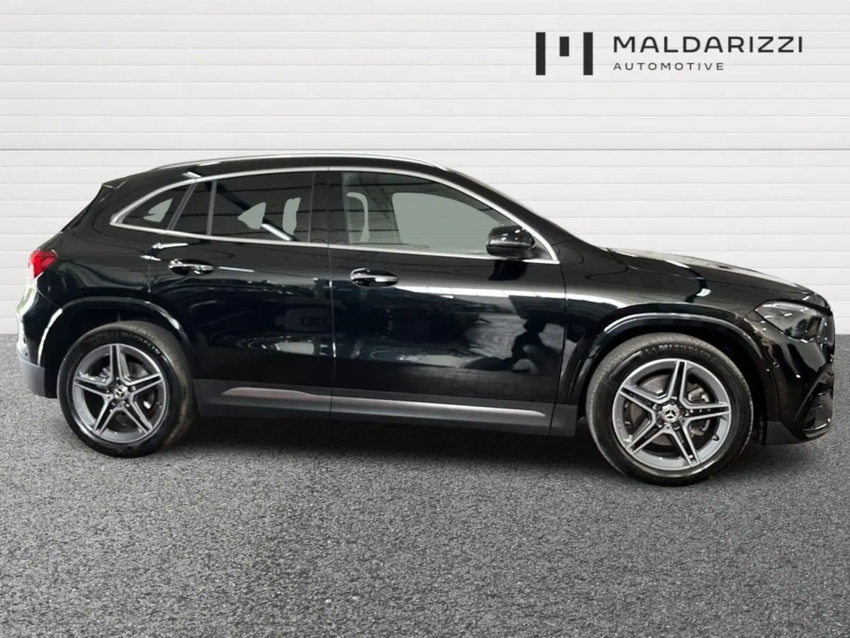 Mercedes-Benz GLA SUV usata a Bari (5)