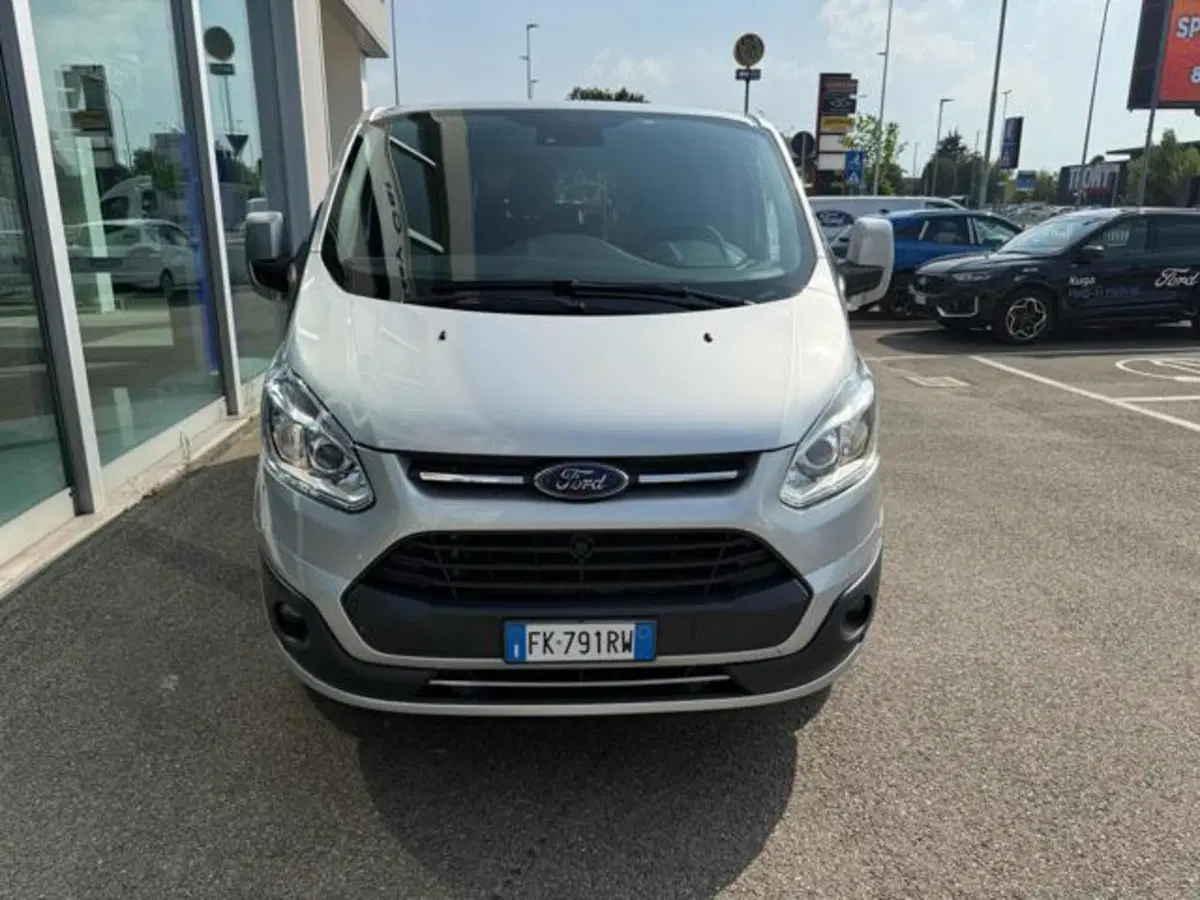 Ford Tourneo Custom usata a Bologna (2)