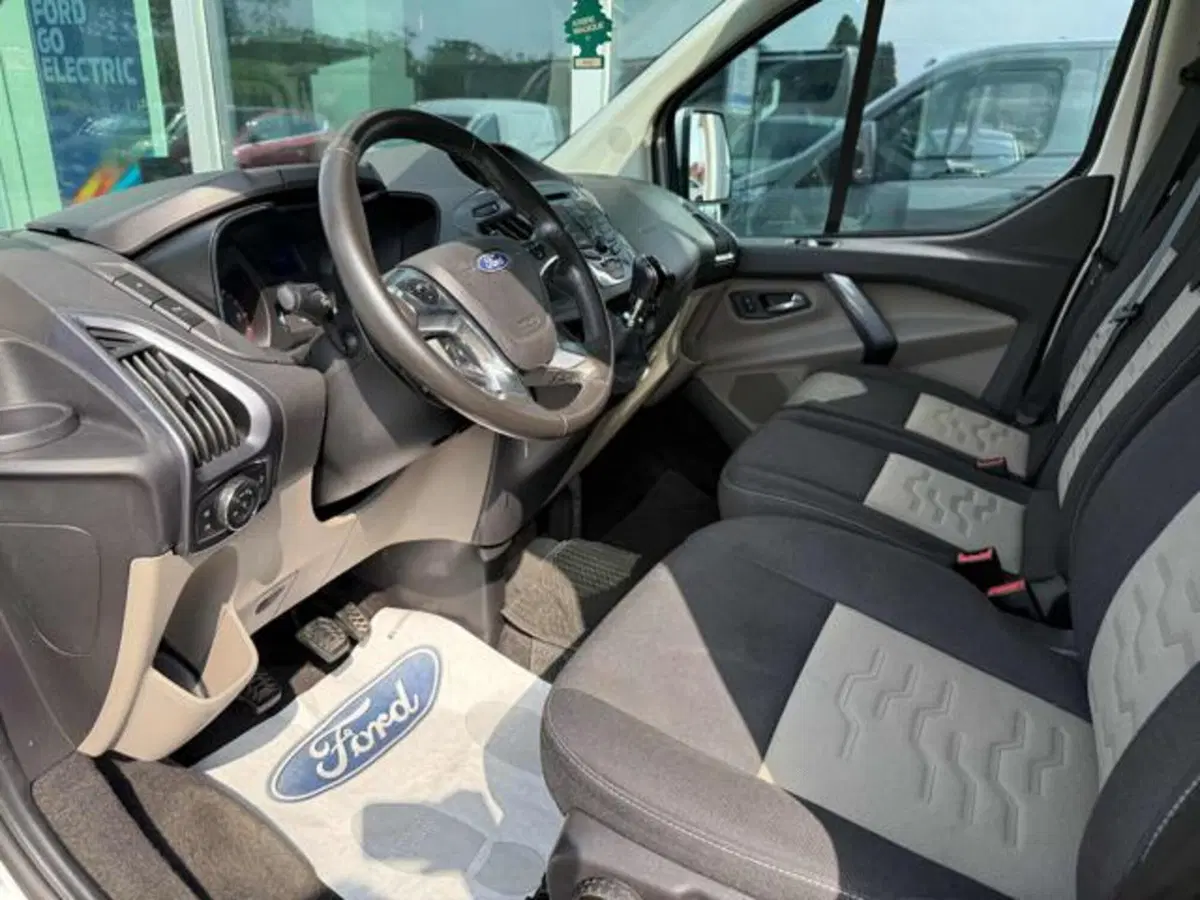 Ford Tourneo Custom usata a Bologna (8)