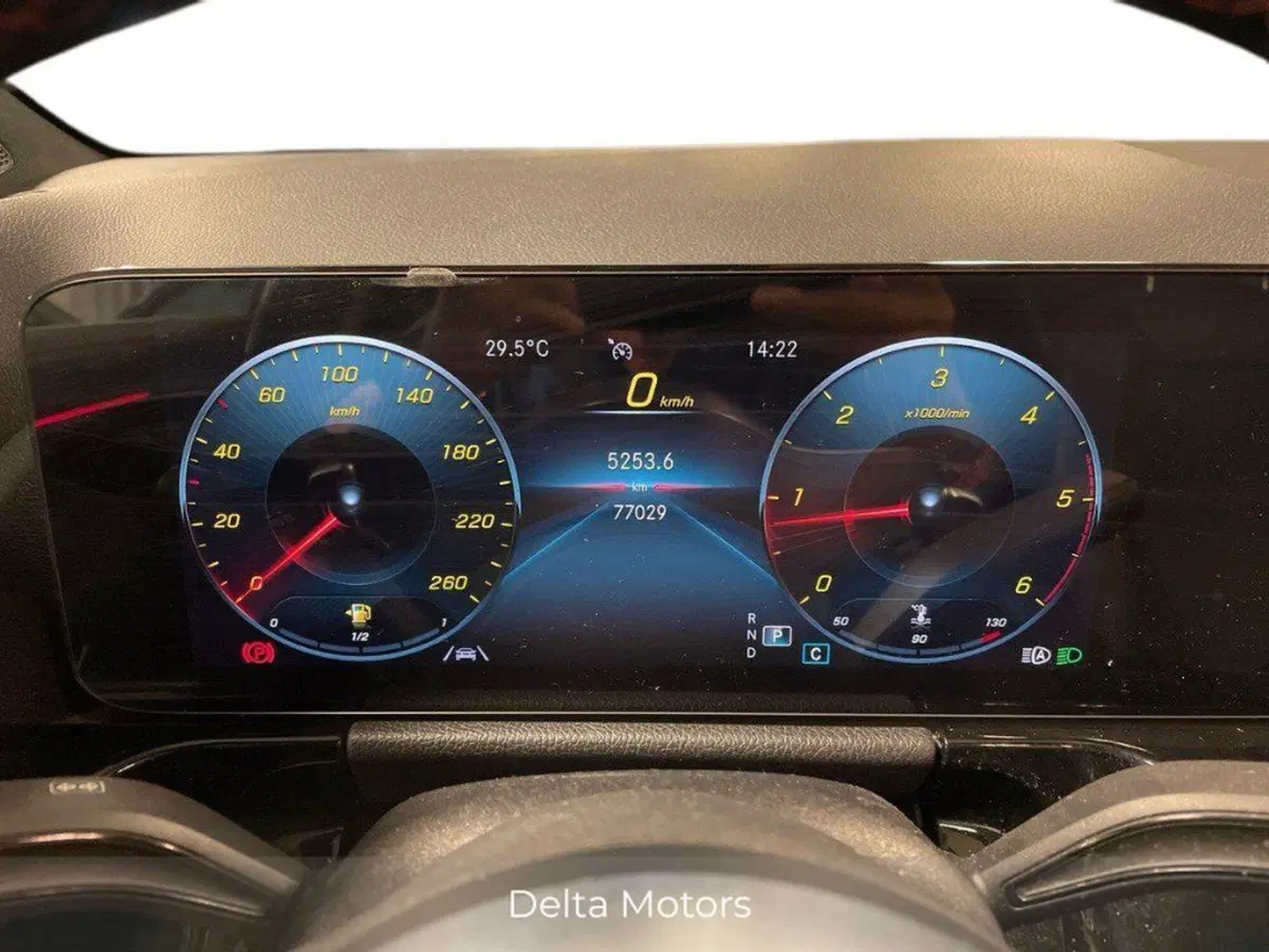 Mercedes-Benz GLA SUV usata a Ancona (9)