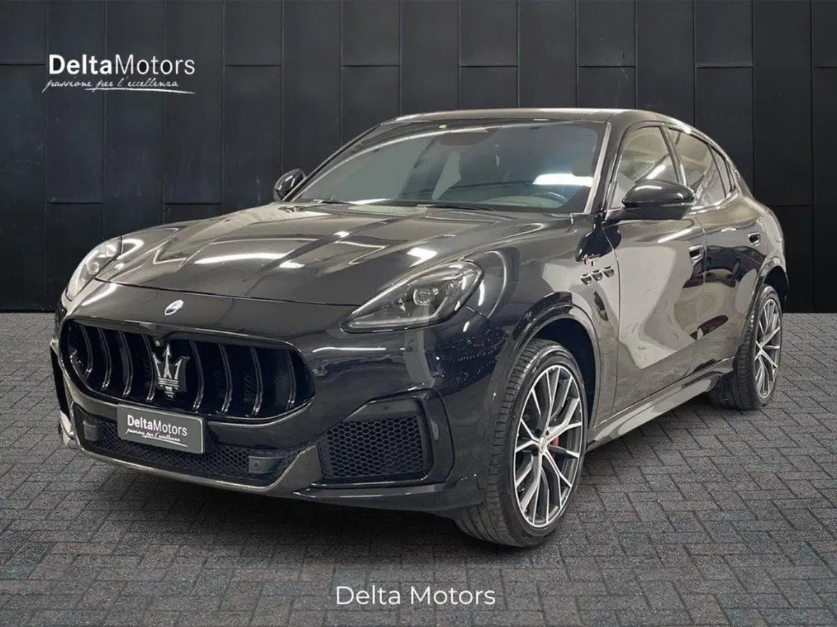 Maserati Grecale usata a Ancona