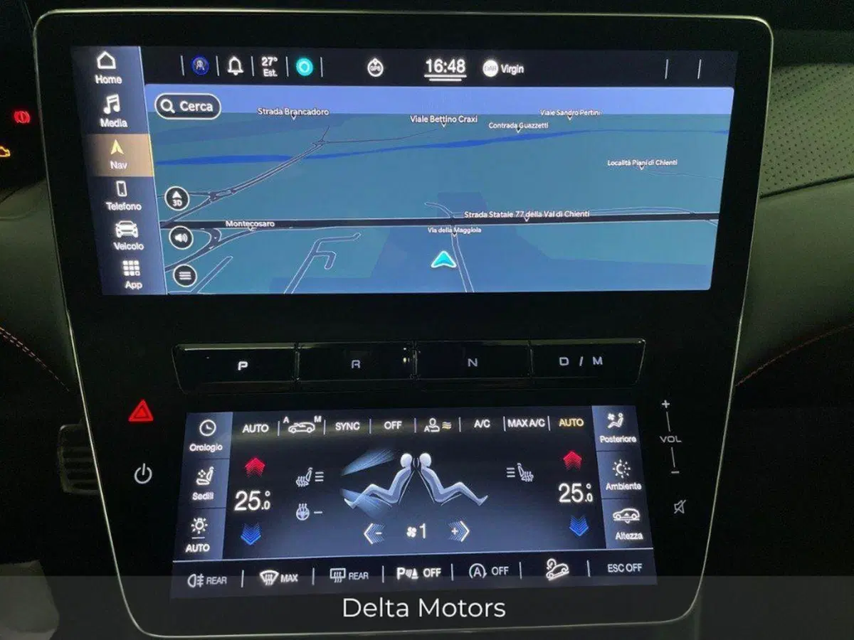 Maserati Grecale usata a Ancona (15)